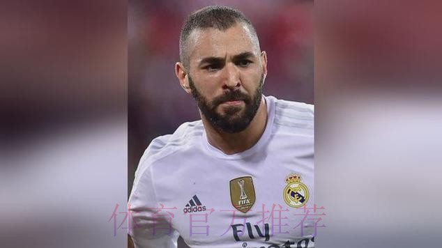 助攻+压迫对手乌龙+5越位!本泽马吐饼能力仍一流 助攻+压迫对手乌龙+5越位!本泽马吐饼能力仍一流