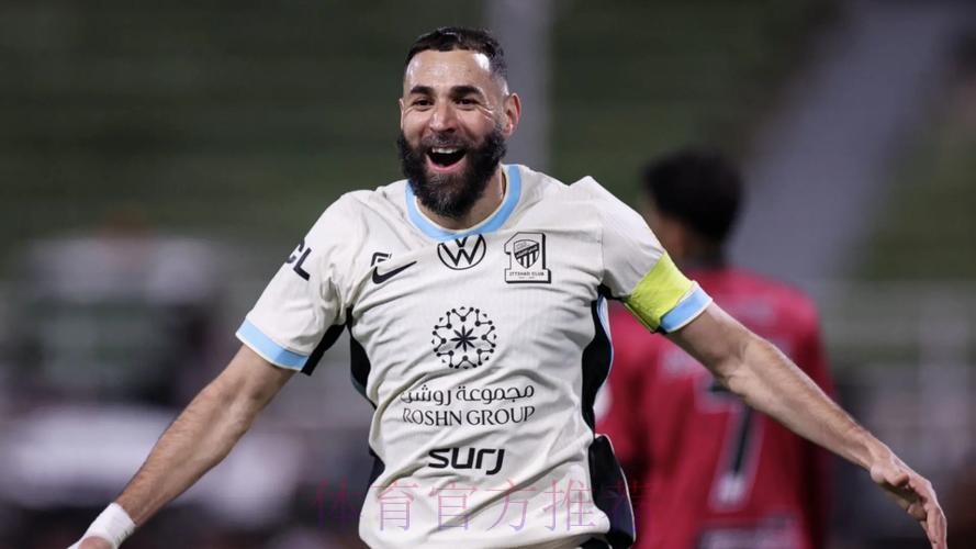 助攻+压迫对手乌龙+5越位!本泽马吐饼能力仍一流 助攻+压迫对手乌龙+5越位!本泽马吐饼能力仍一流